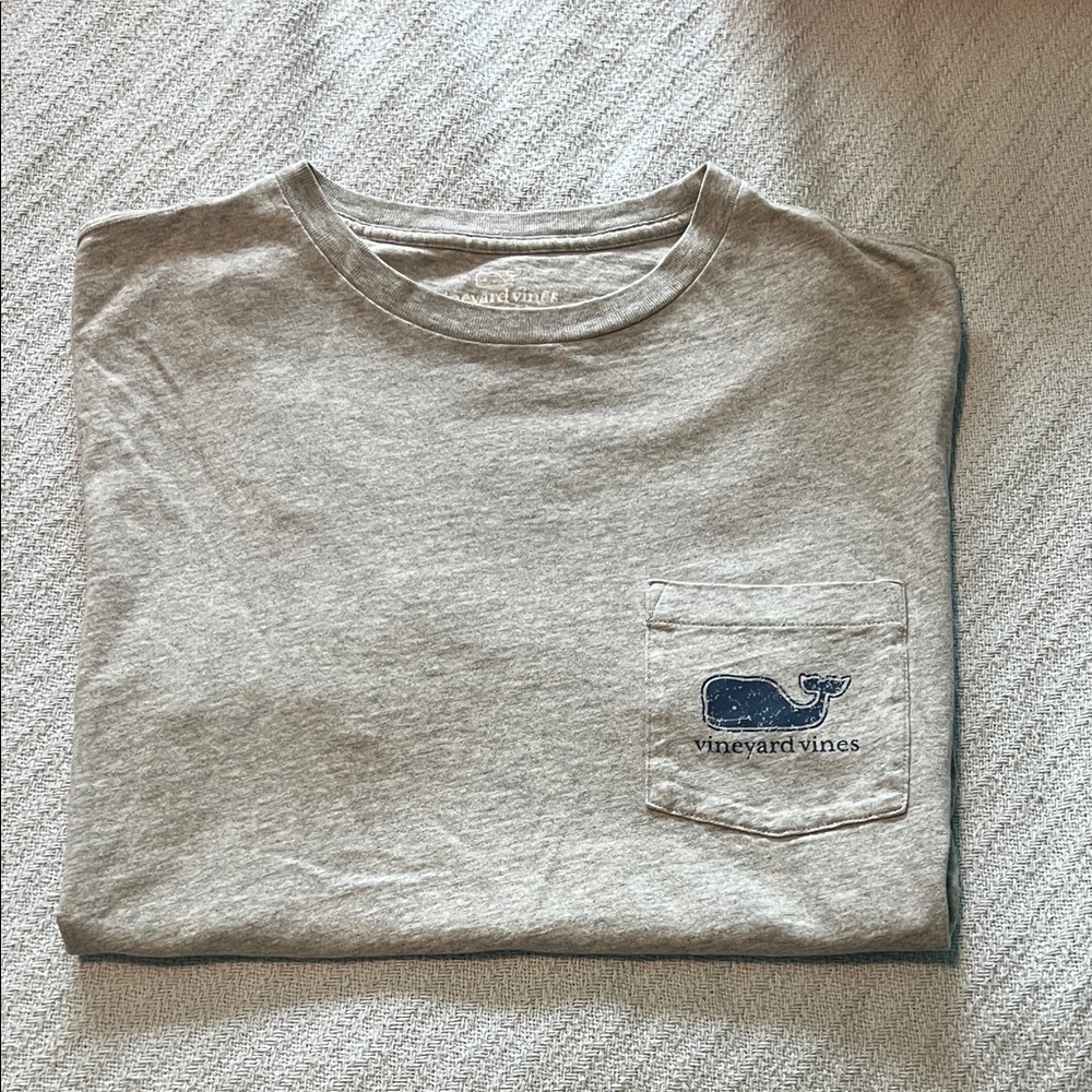 Vineyard Vines Heather Gray Short Sleeve Pocket Tee with Navy Whale Logo
